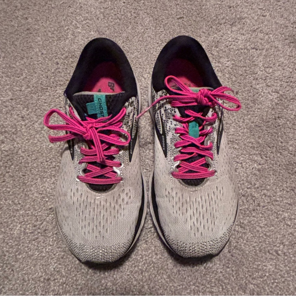 Brooks Ghost 11 Women’s Size: 9